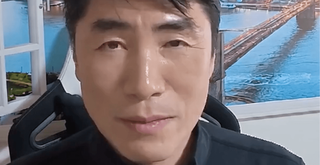 Allen Yi explains why preparation defines power in negotiation, comparing B2C emotional decision-making with B2B multi-stakeholder risk-based decisions.